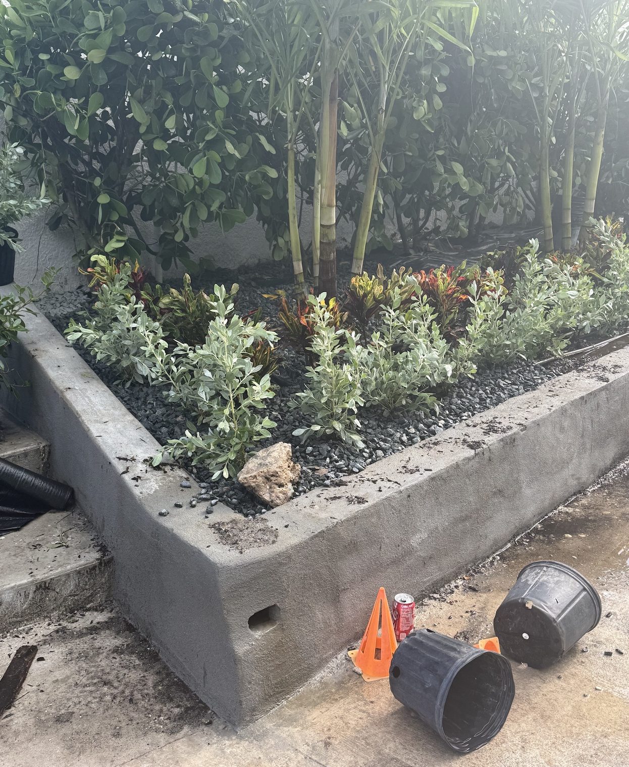 Finished planter with stone
